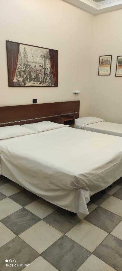 Hotel Luna Rossa Naples Exterior photo