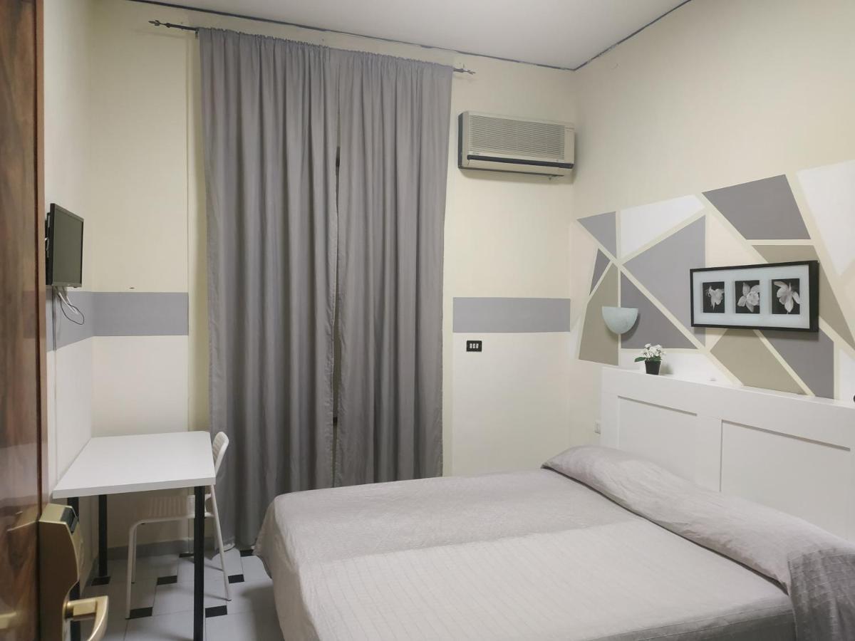 Hotel Luna Rossa Naples Exterior photo